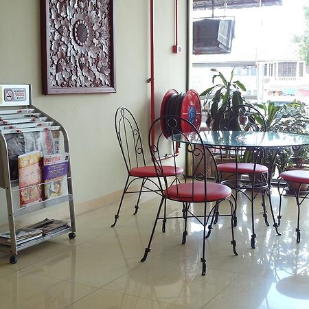 Sunnie Hotel Johor Bahru Esterno foto
