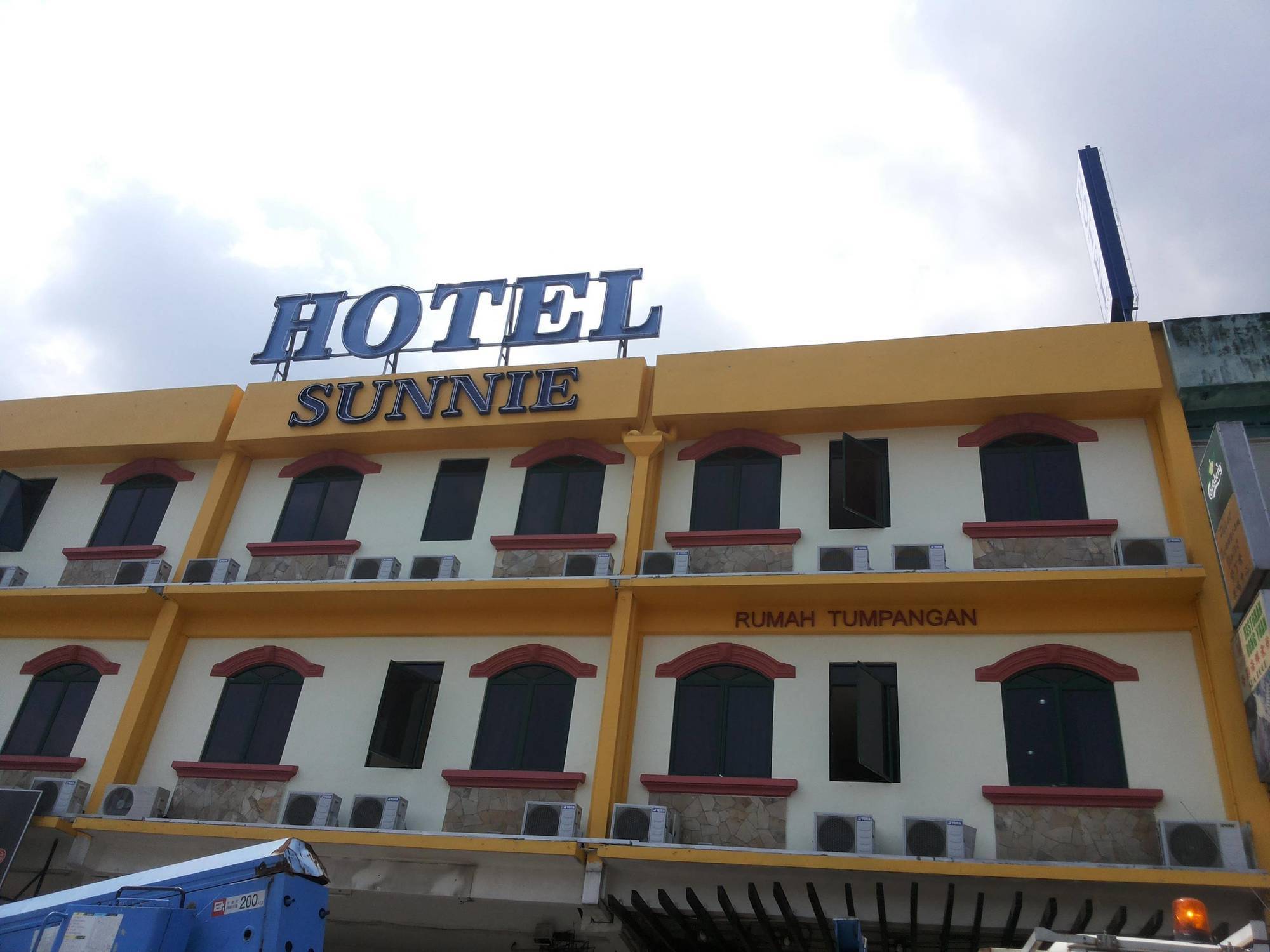 Sunnie Hotel Johor Bahru Esterno foto